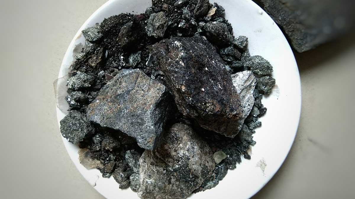 Shilajit rocks used in ayurvedic medicine