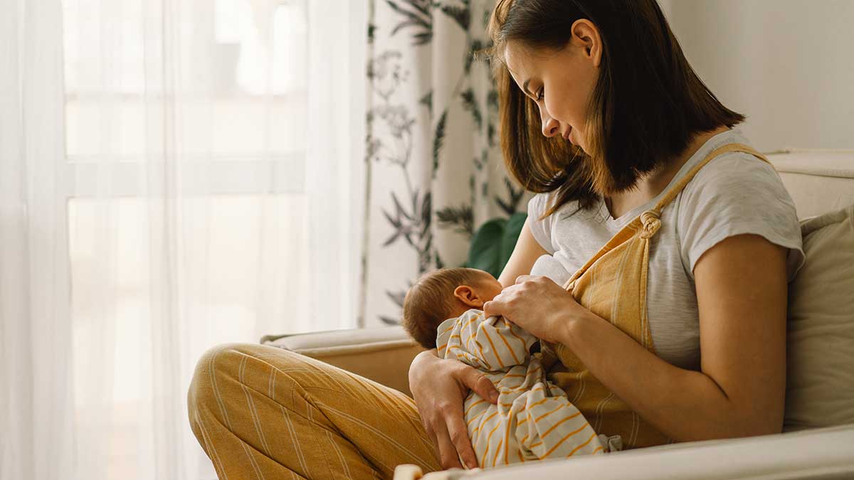 newborn baby breastfeeding